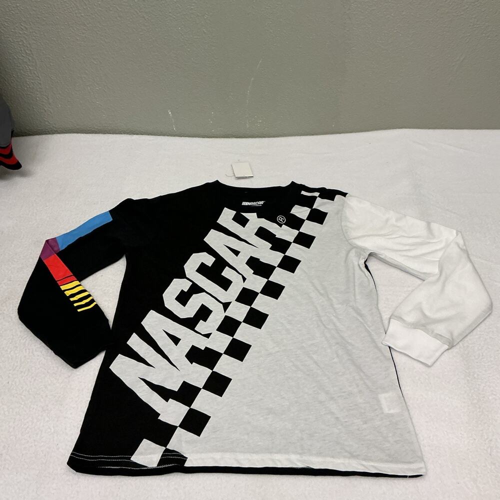 NASCAR Checkered Flag Long Sleeve Shirt for Boys Size 14/16 New with Tags .3105